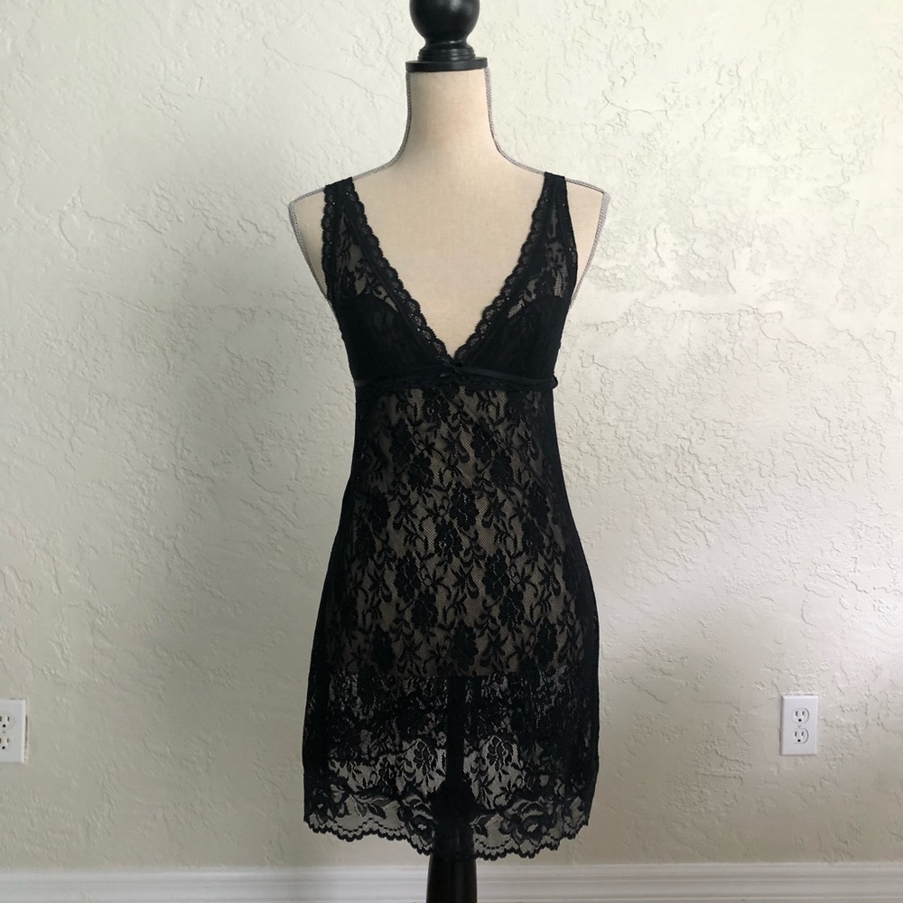 Victoria's Secret Black Lacy Lingerie Medium
